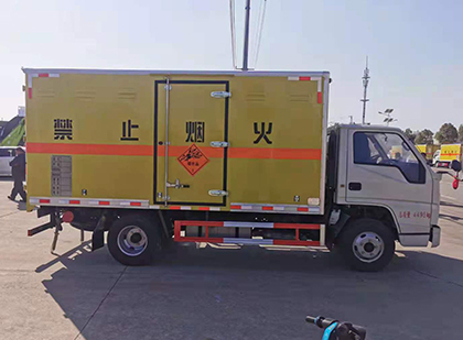 淅川爆破器材运输车